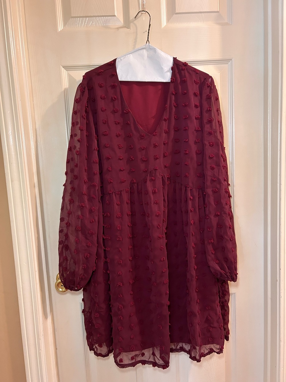 Women's Long Sleeve V-Neck Textured Chiffon Dress - Burgundy